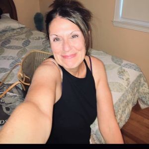 Meet your Posher, Angie